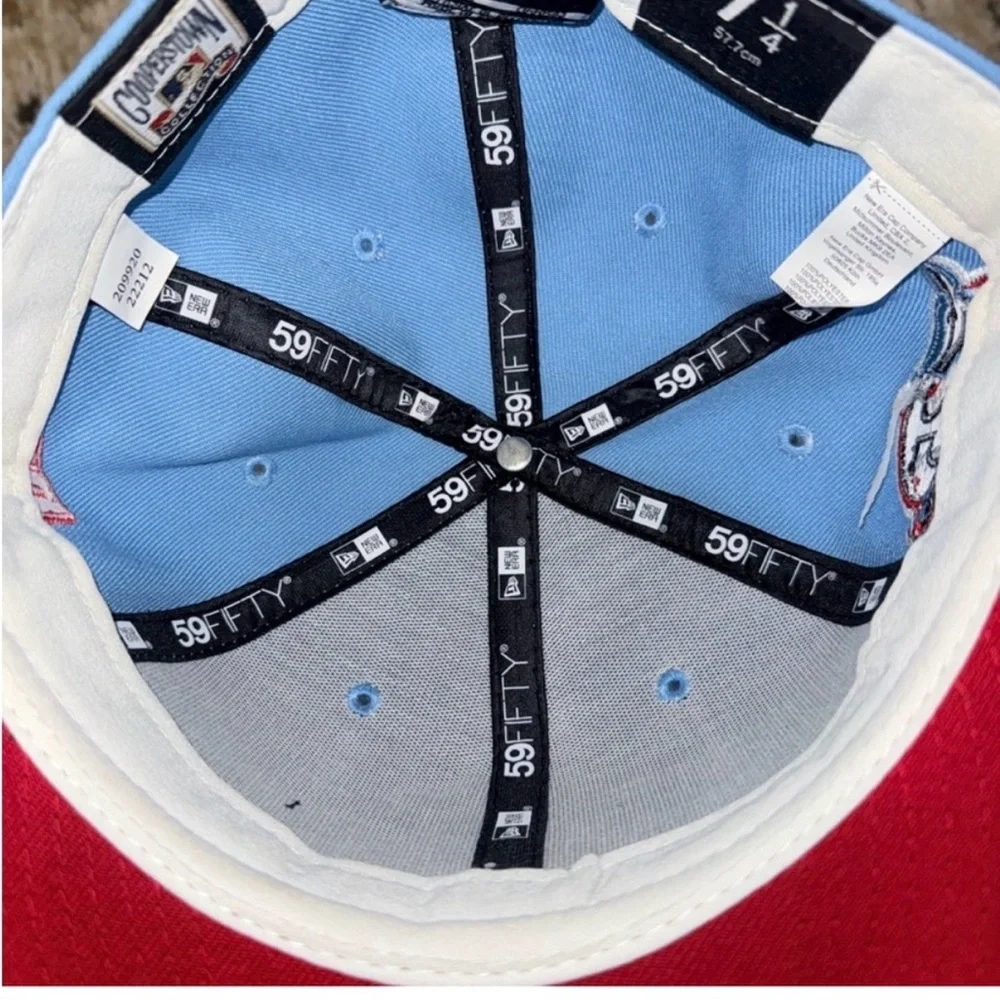 New Era Light Blue and Black Blue Jays Fitted Cap - Picture 7 of 8